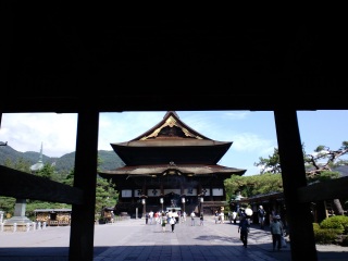 R傩{